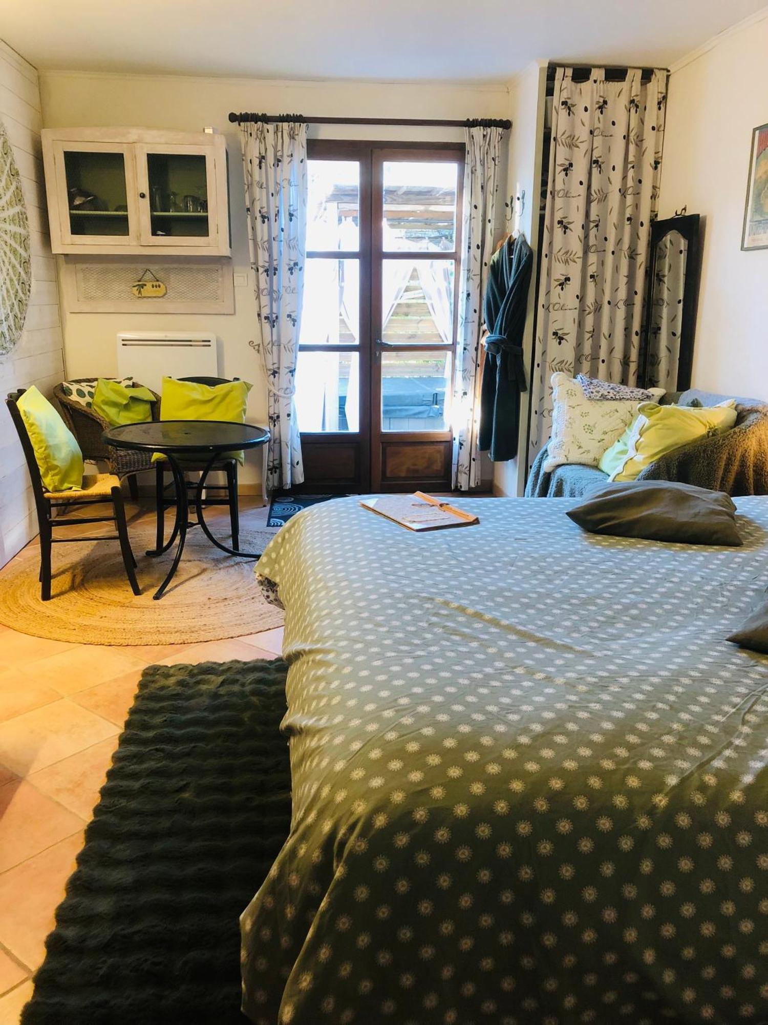 L'Oustaou B&B Piscine & Spa Besse-sur-Issole 외부 사진